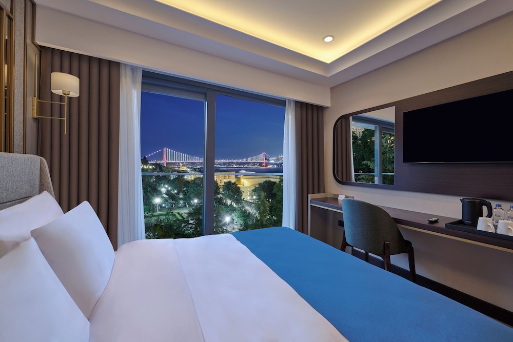 Ciragan Hotel Bosphorus Istanbul 28/68