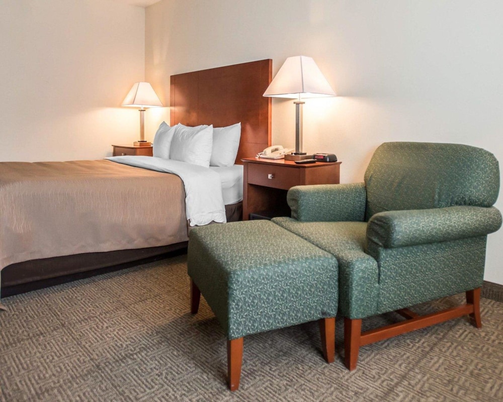 Quality Inn New Columbia-Lewisburg 26/39