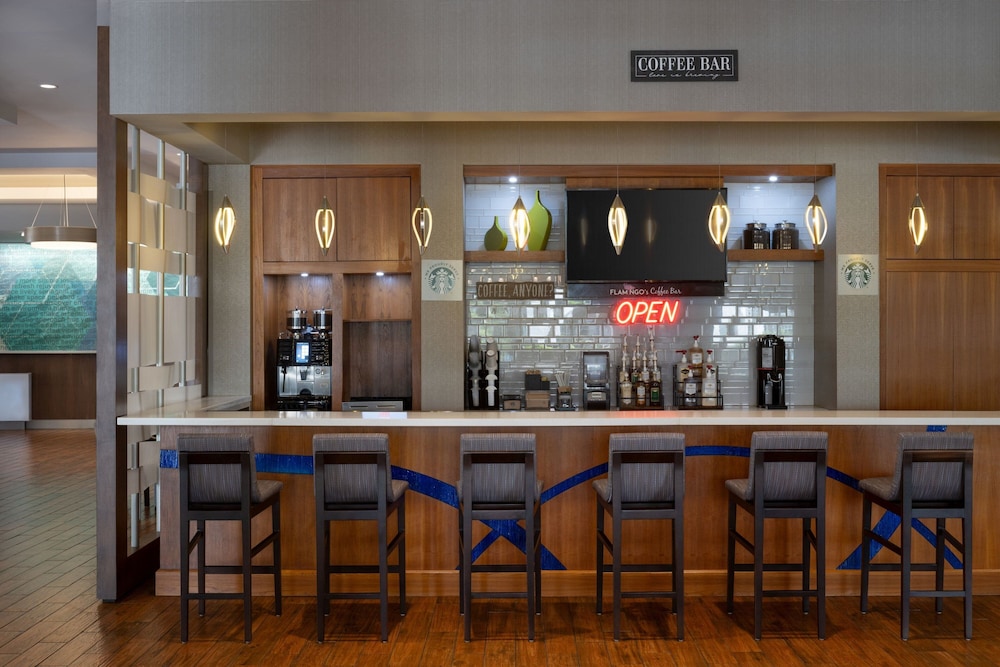 TownePlace Suites Orlando at Flamingo Crossings Town Center/Western Entrance 52/69
