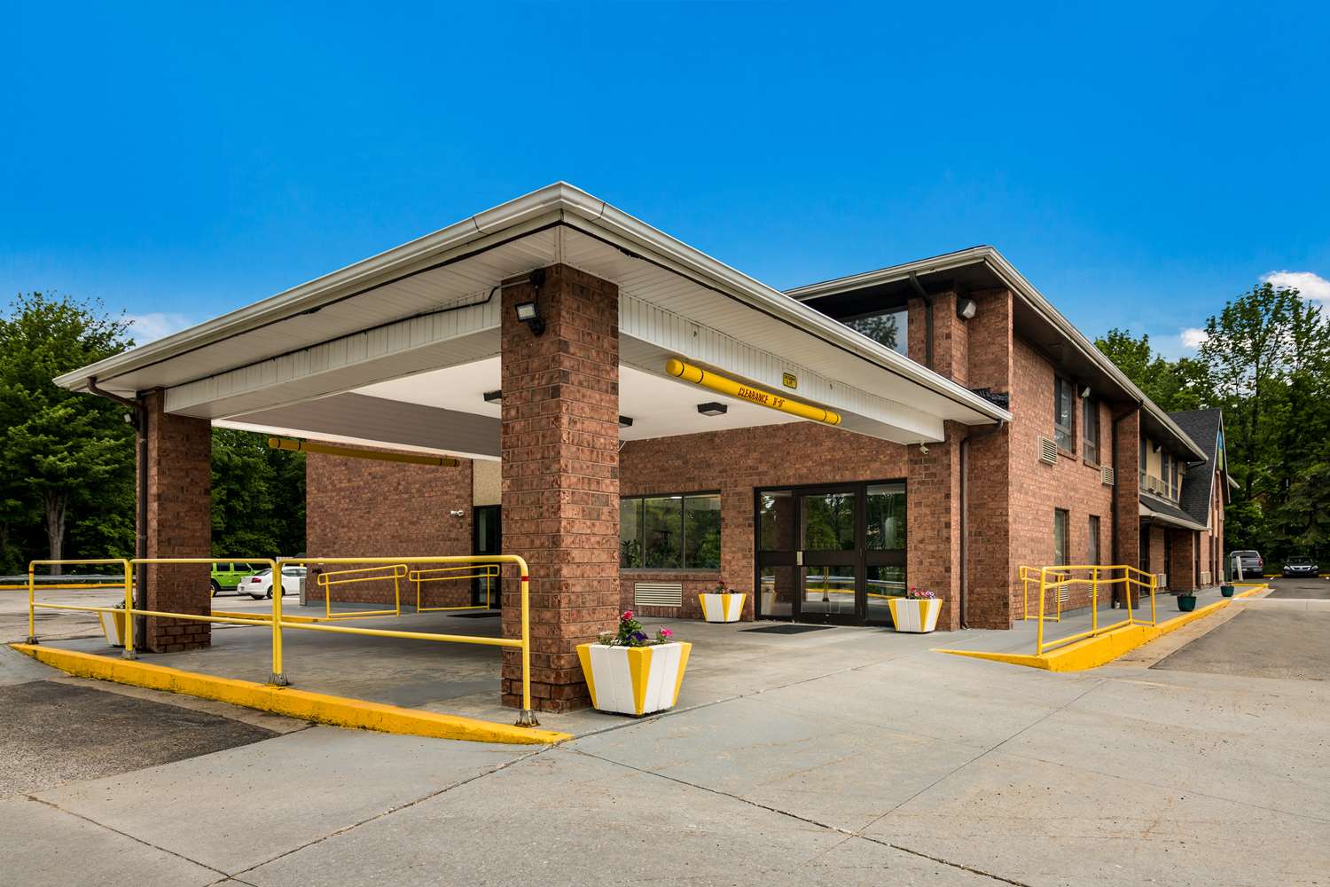 SureStay Hotel by Best Western Lewiston 32/33