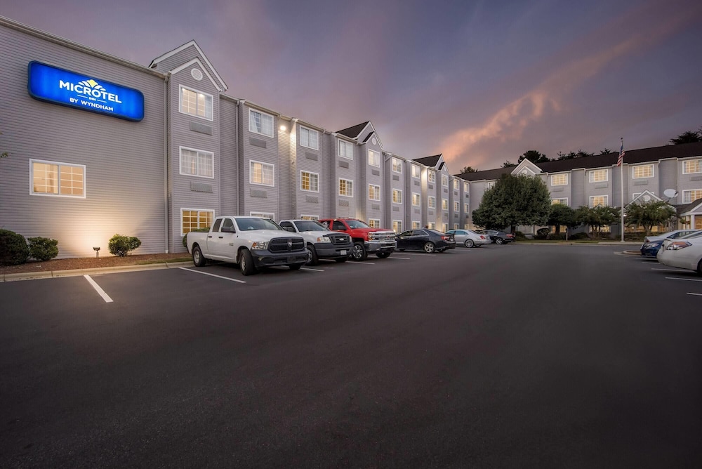 Microtel Inn Greensboro 48/54