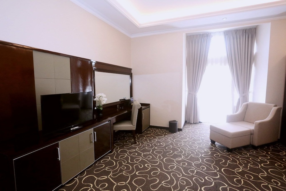 Adhiwangsa Hotel 20/65