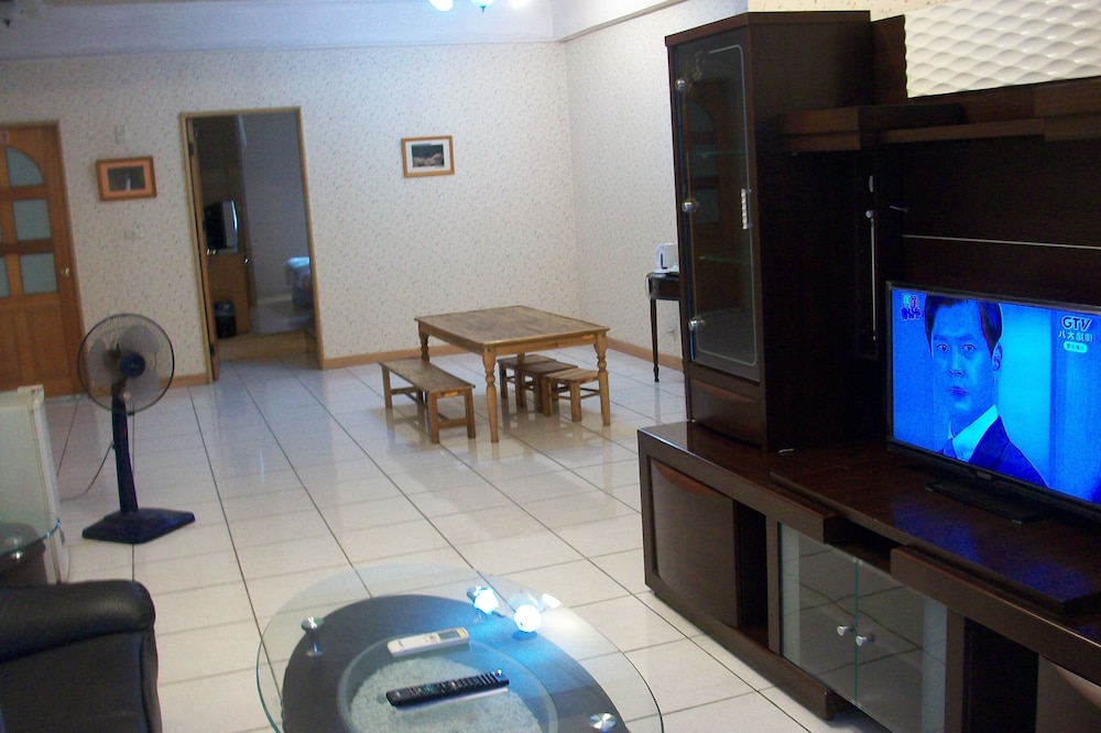 KinSa Holiday Hotel 15/19