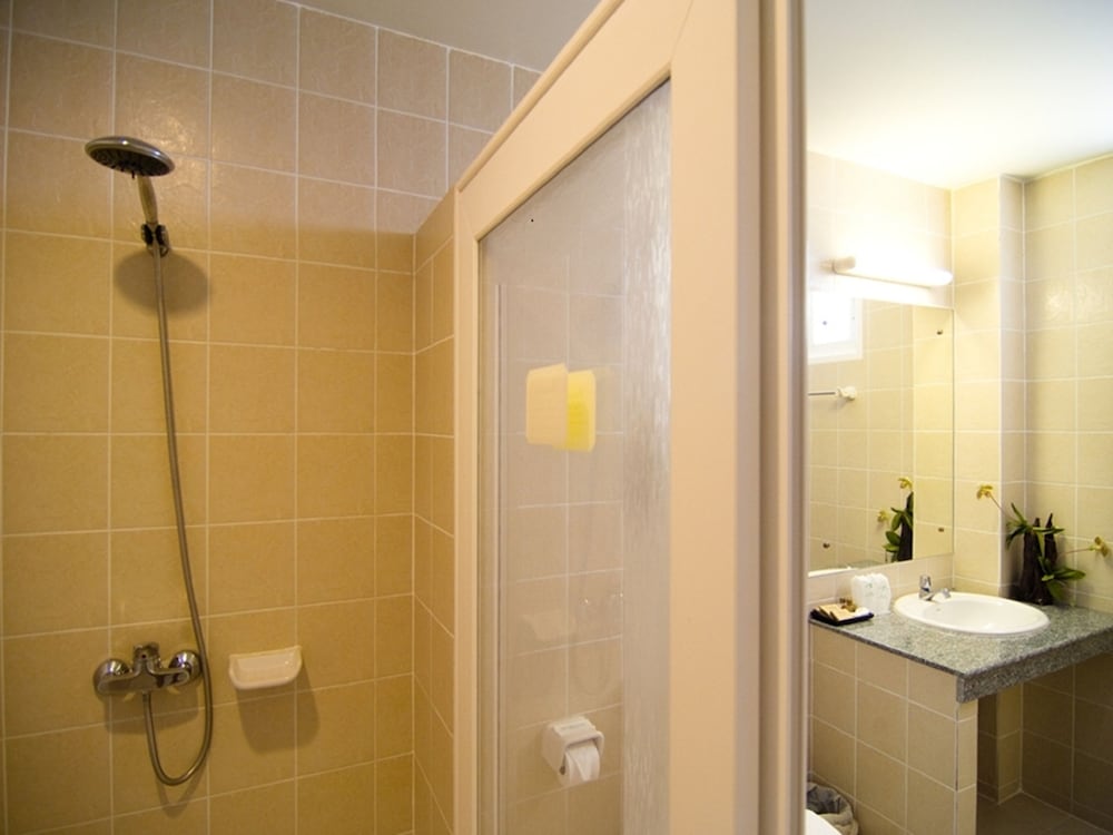 Bacchus Home Resort 25/77