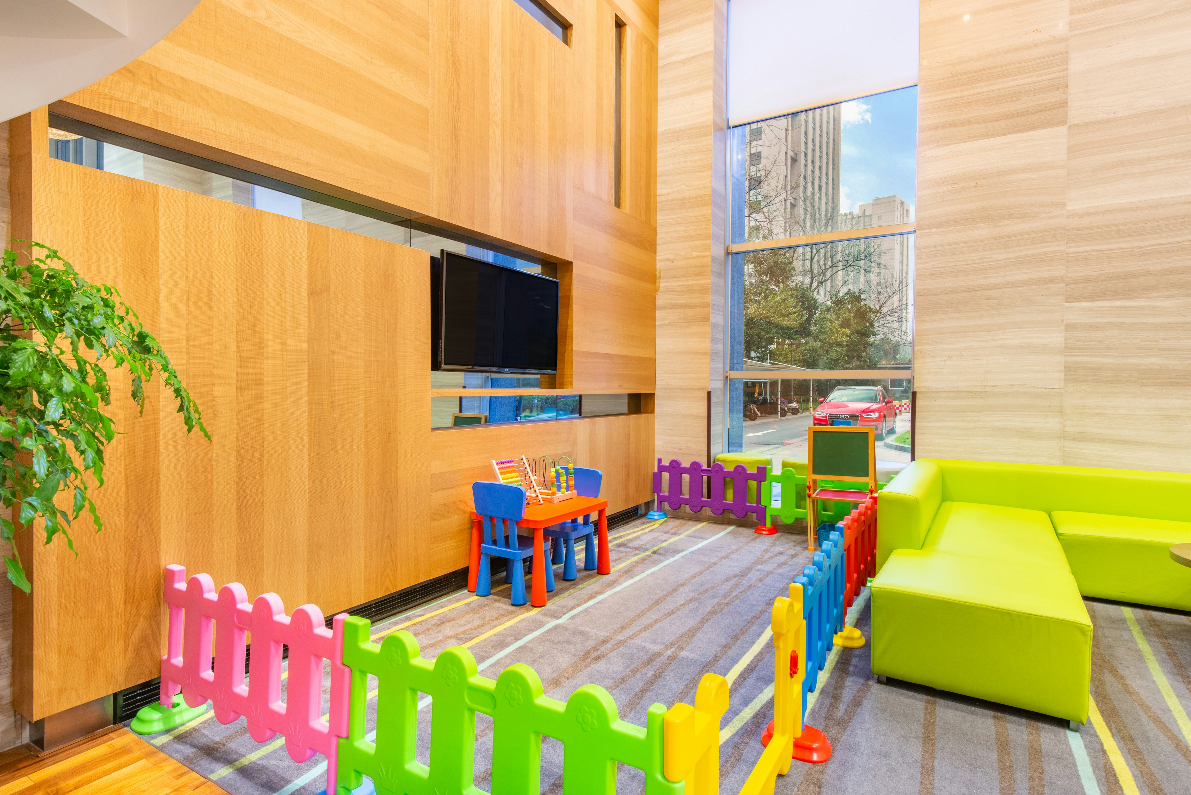 Holiday Inn Express Hangzhou Huanglong 33/50