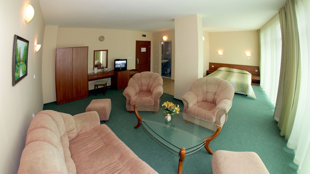 Hotel L&B Sunny Beach 36/50