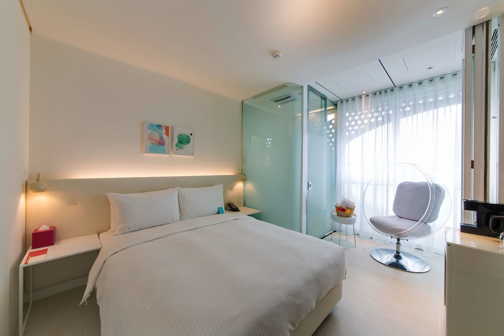 HOTEL POISPOIS 13/56
