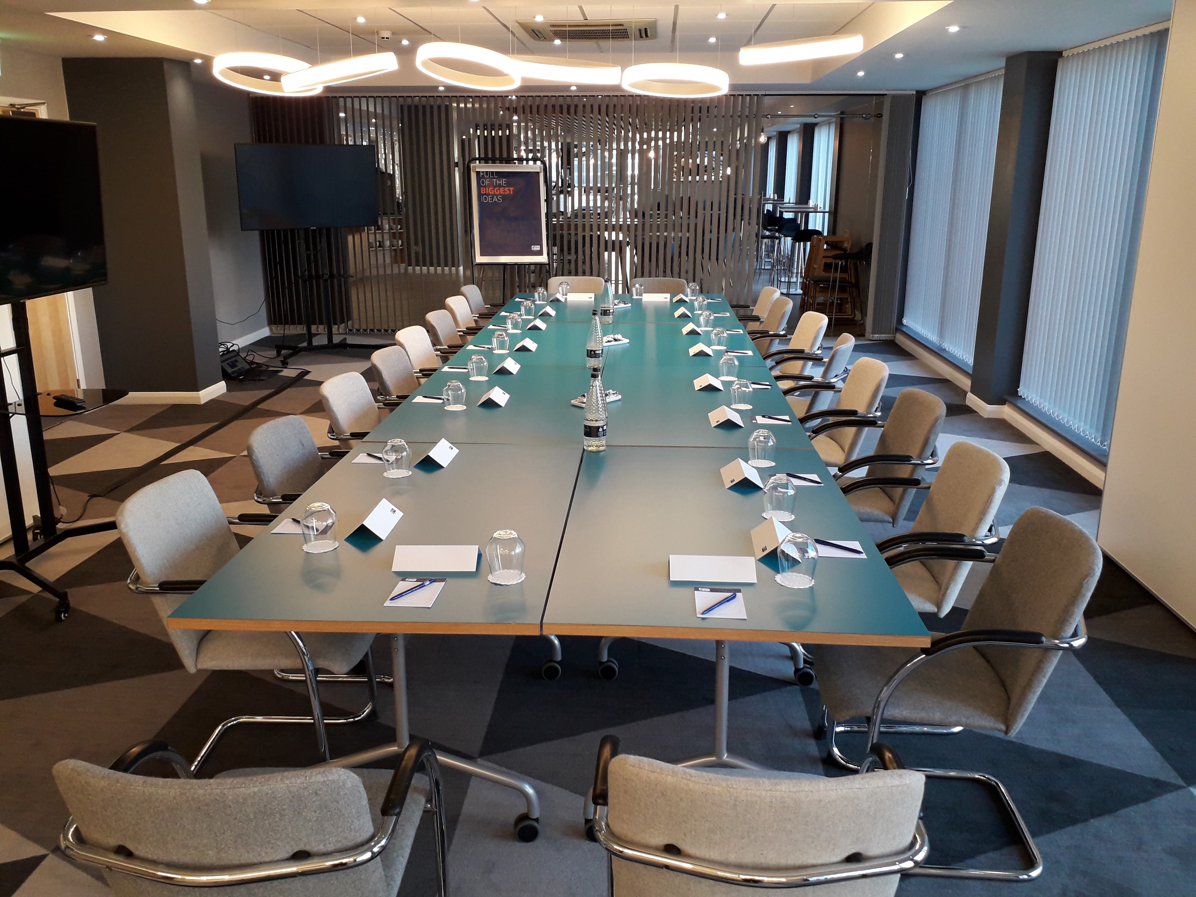 Holiday Inn Express Leeds City Centre Armouries 54/60