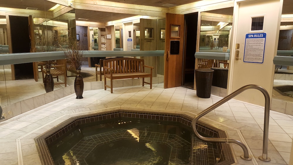 Poste Montane Lodge 6/62