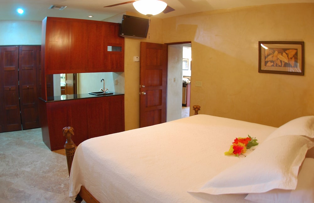Infinity Bay Beach Resort 32/72
