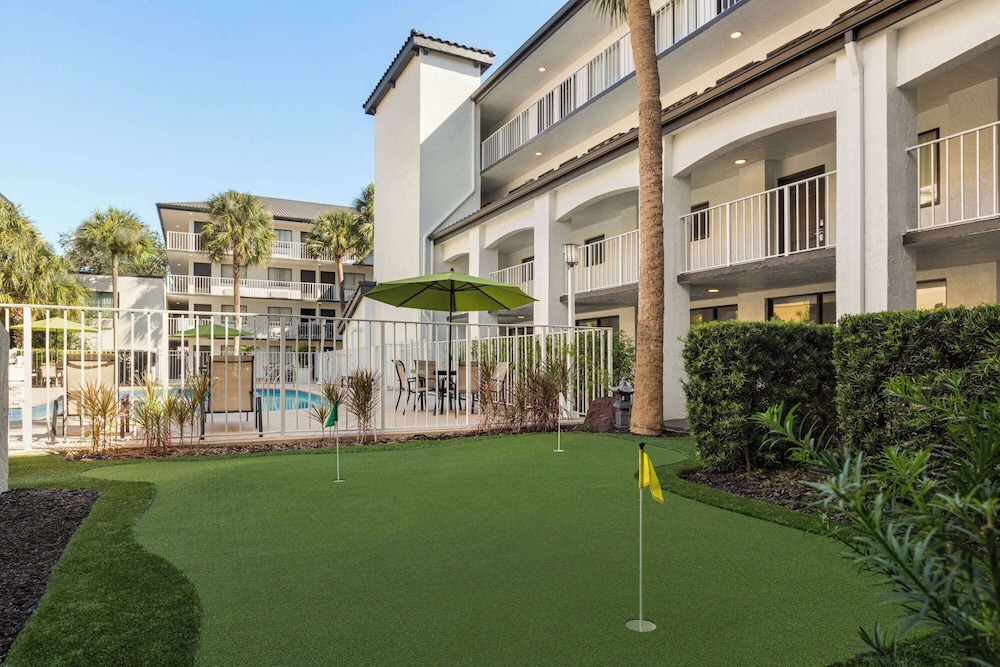 Mai Hana Hotel and Suites International Drive 49/55