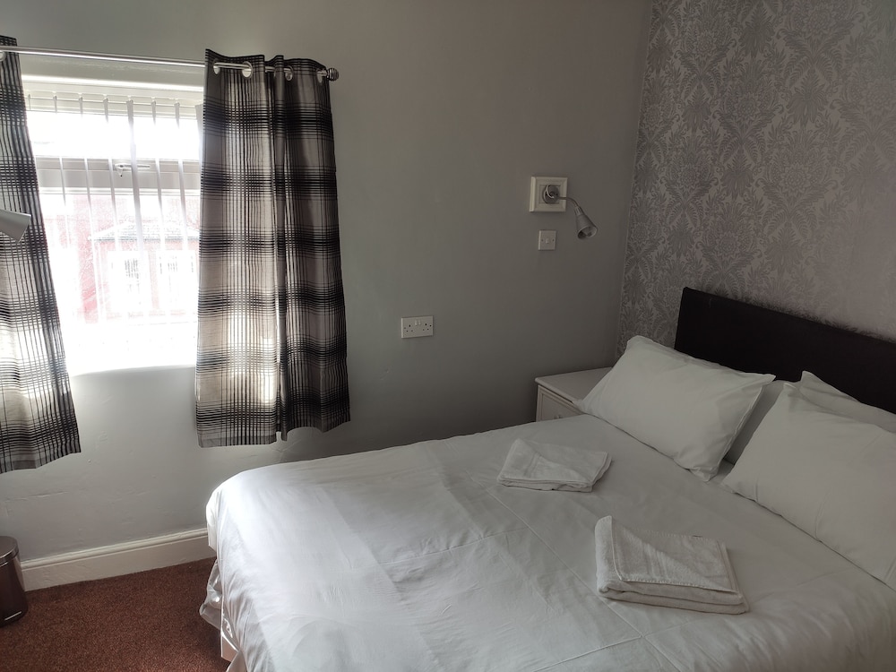 The Mardi Gras Guest Accommodation 10/47