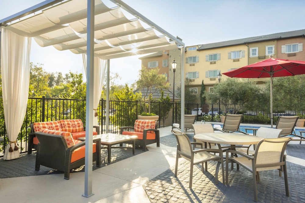Ayres Hotel Suites Costa Mesa Newport Beach 25/50