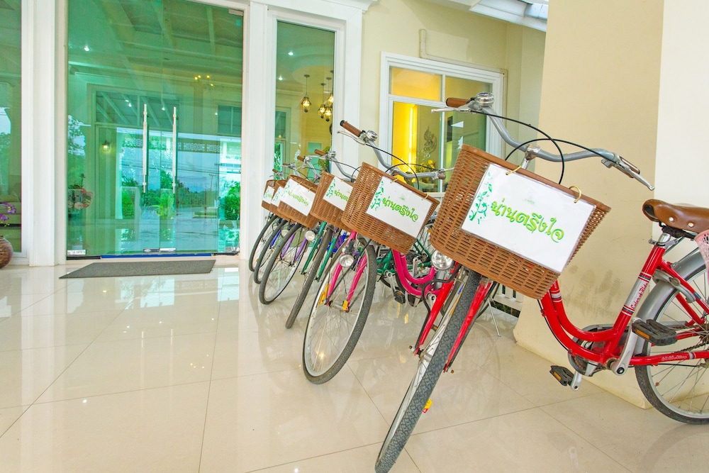Nantrungjai Boutique Hotel 42/46