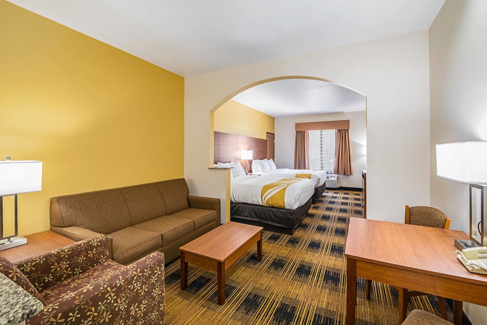 Quality Inn & Suites Lampasas 36/51