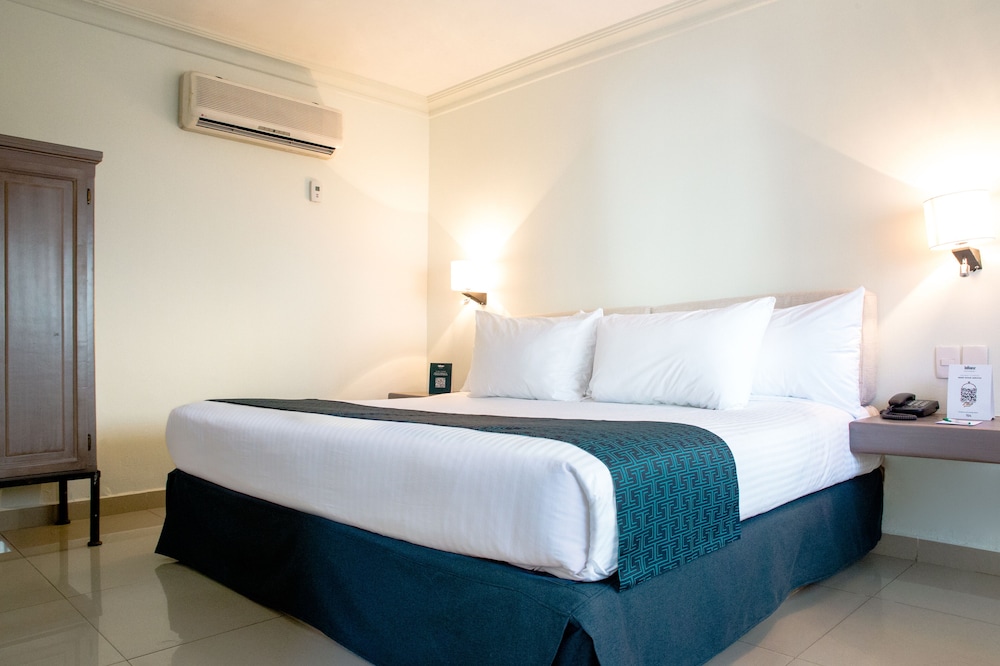 InHouse Culiacan (ex. Monterreal Hotel) 30/74