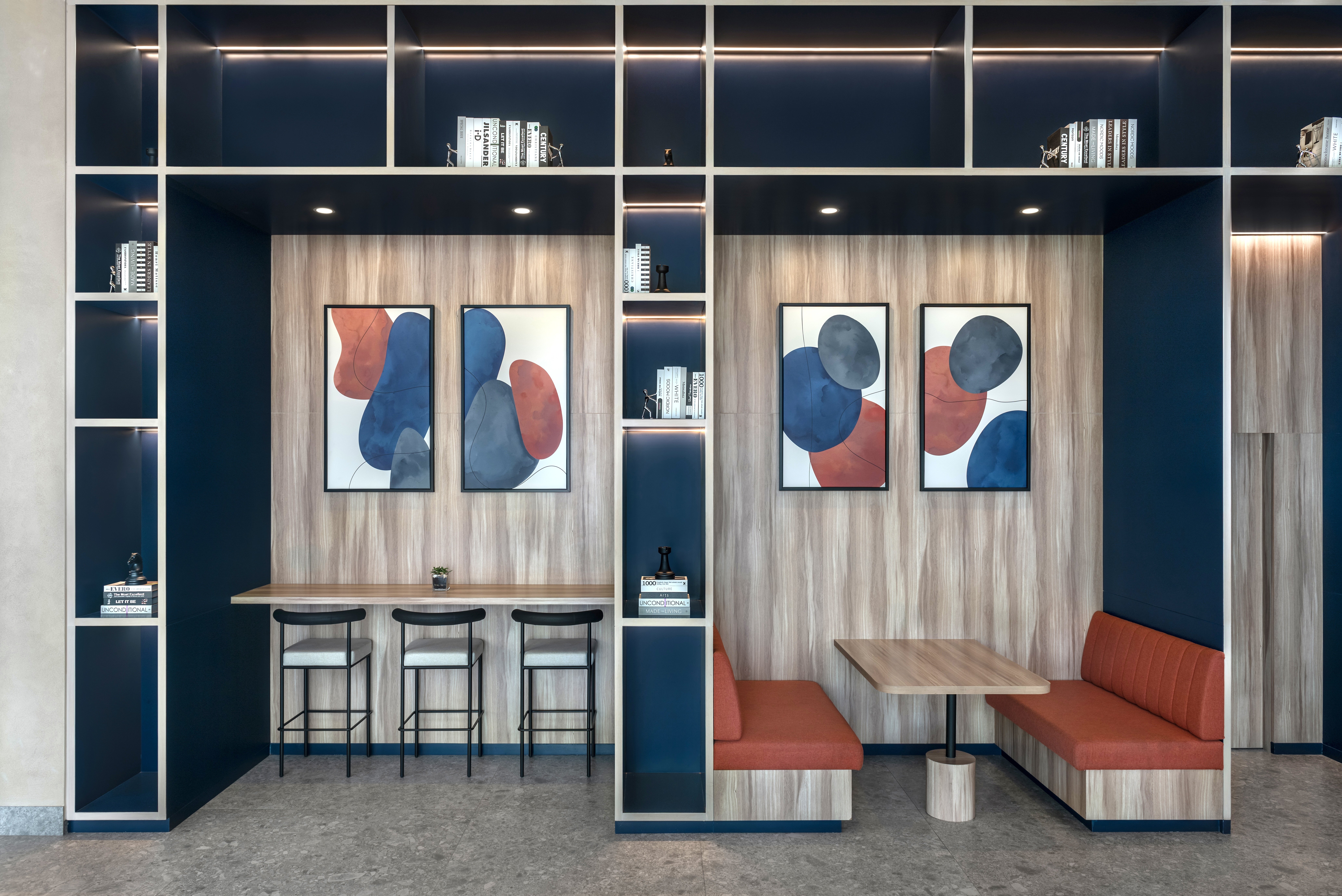 Yas Plaza Bay by IHG 90/114