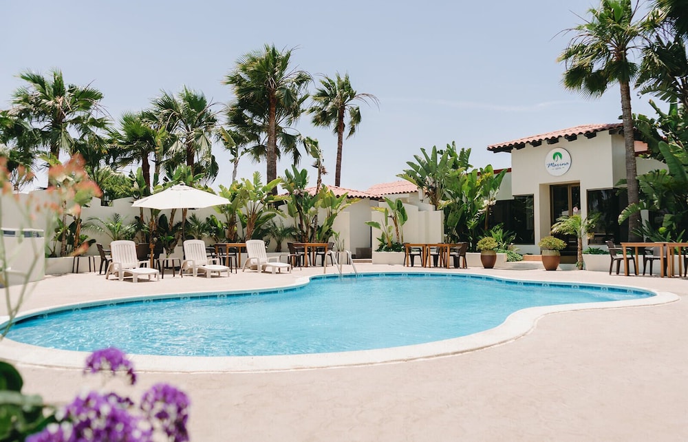 Corona Hotel And Spa 55/57
