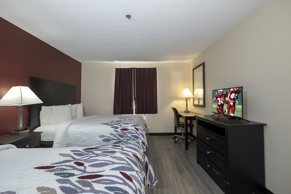 Red Roof Inn And Suites Pensacola Nas Corry 30/44