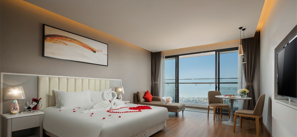 DeLaSea Ha Long Hotel 14/50