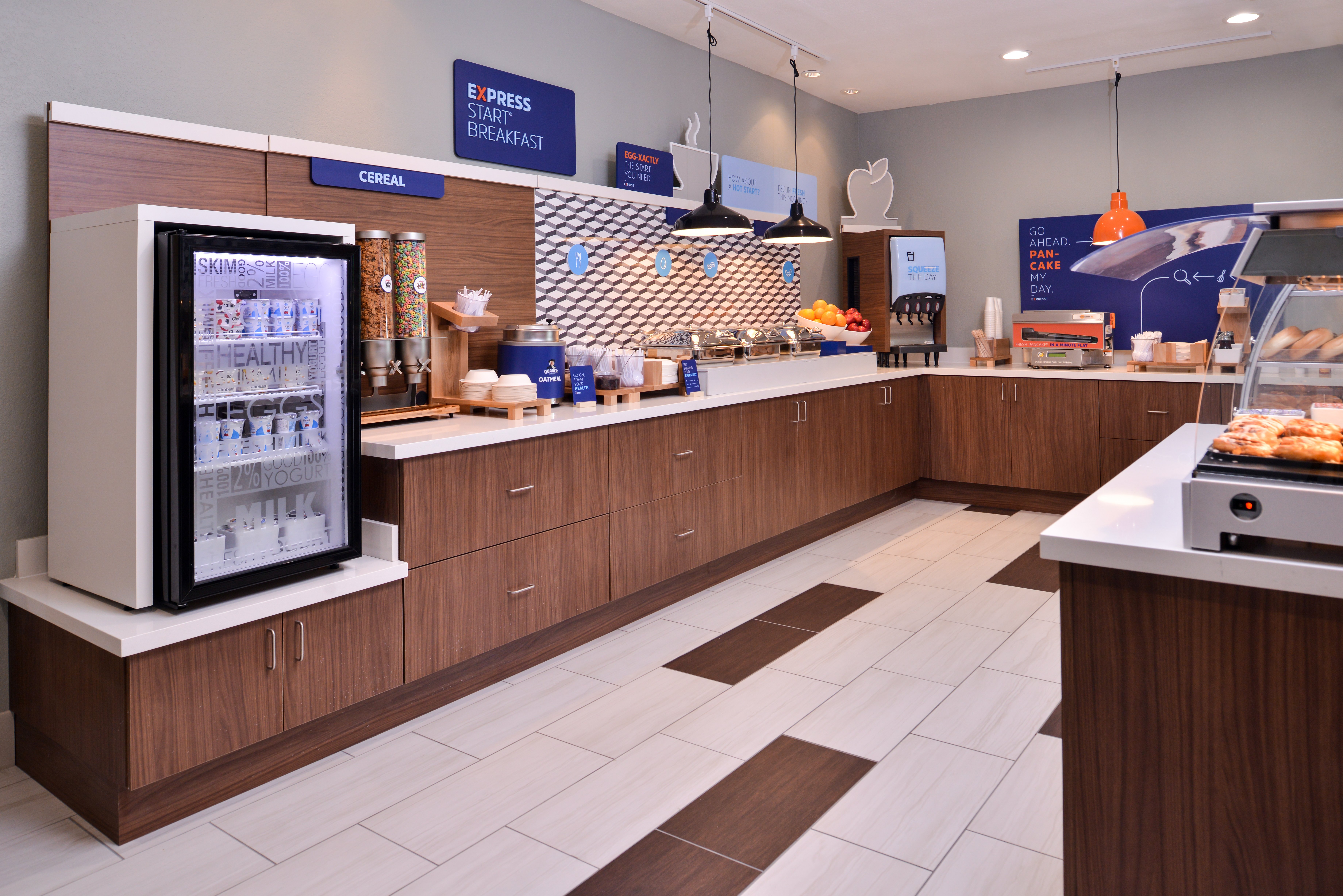 Holiday Inn Express Hotel And Suites Elgin 53/57