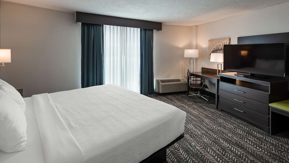 Best Western Plus Wausau Tower Inn 11/43