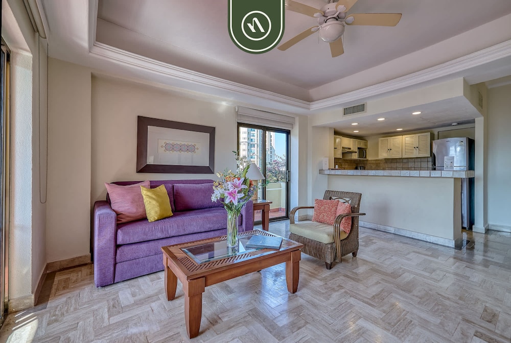 Velas Vallarta Suites Resort All Inclusive 80/99
