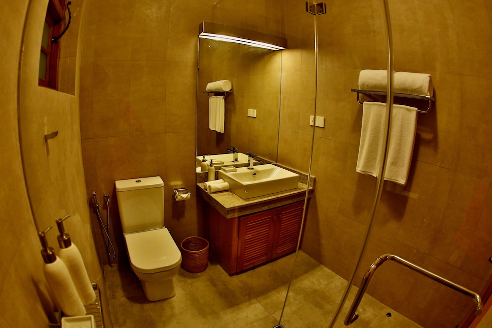 Clove Villa 32/65