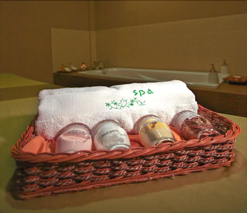 ゴールデン フラワー ホテル 写真2