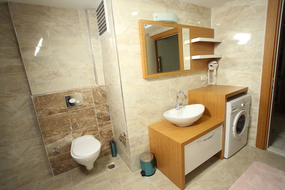 The City Walls Suit Hotel 39/44