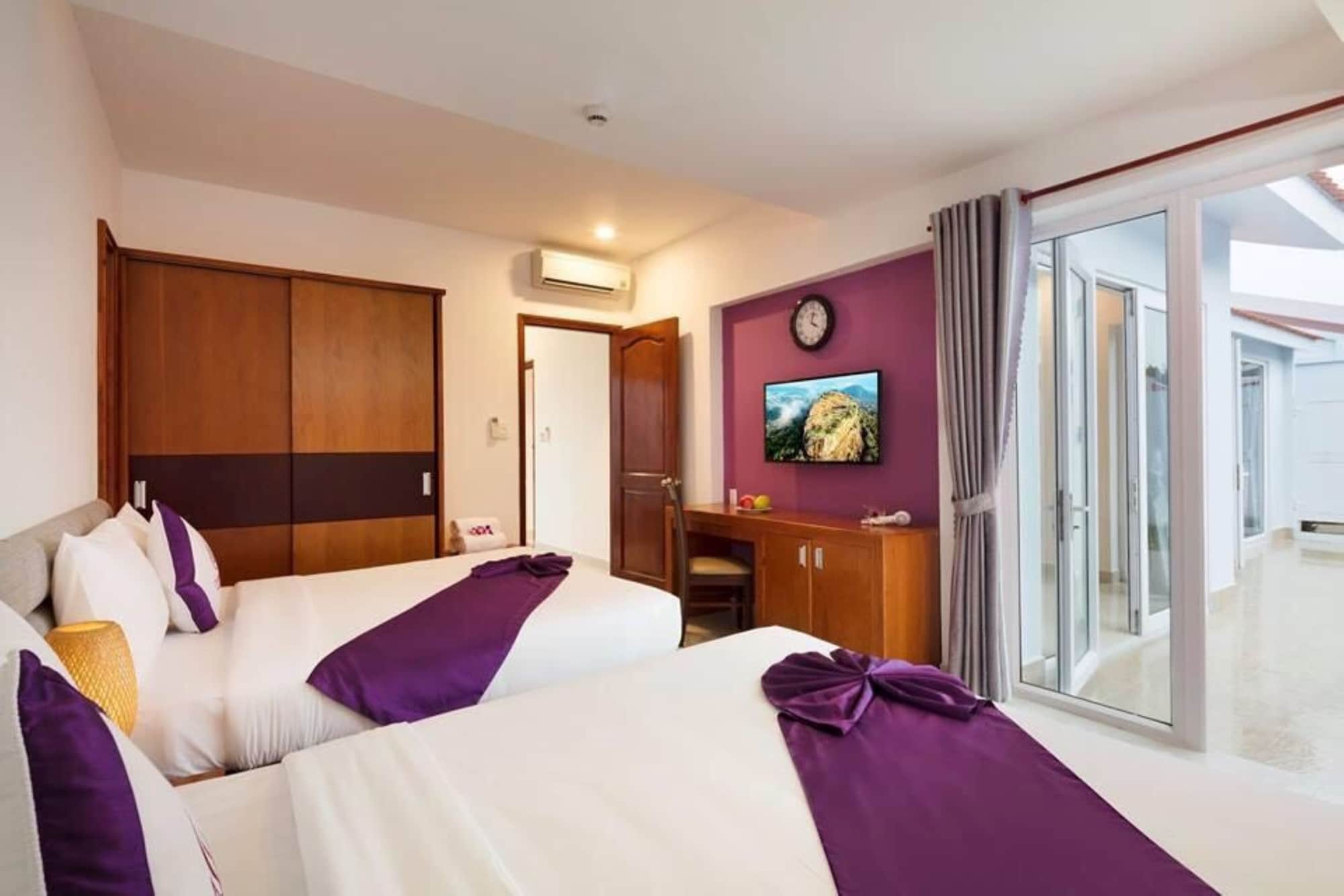 2 Bedrooms, Pool, Villa, 4 Queen Beds, Hill Side