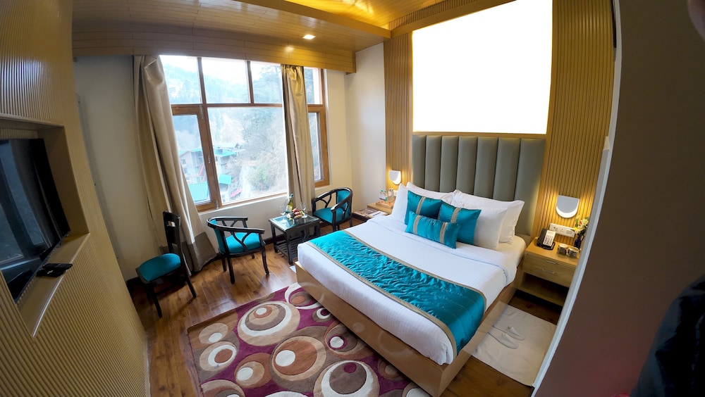 The Manali Inn 14/74