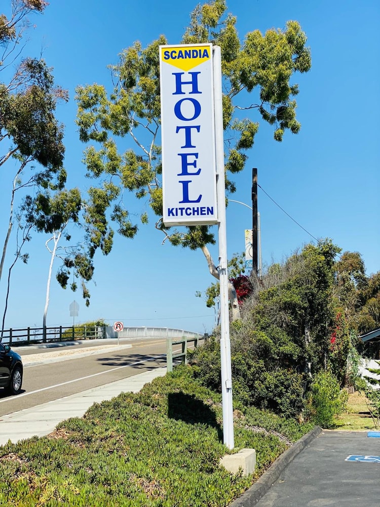 Scandia Motel 27/34