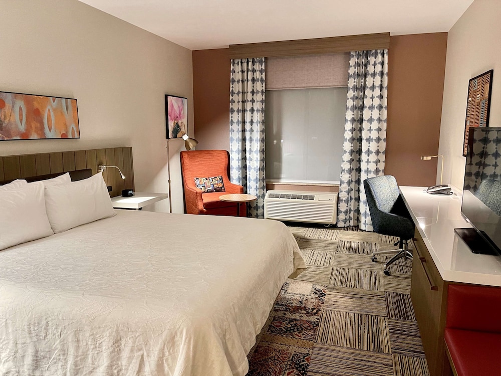 Hilton Garden Inn Oconomowoc 17/74