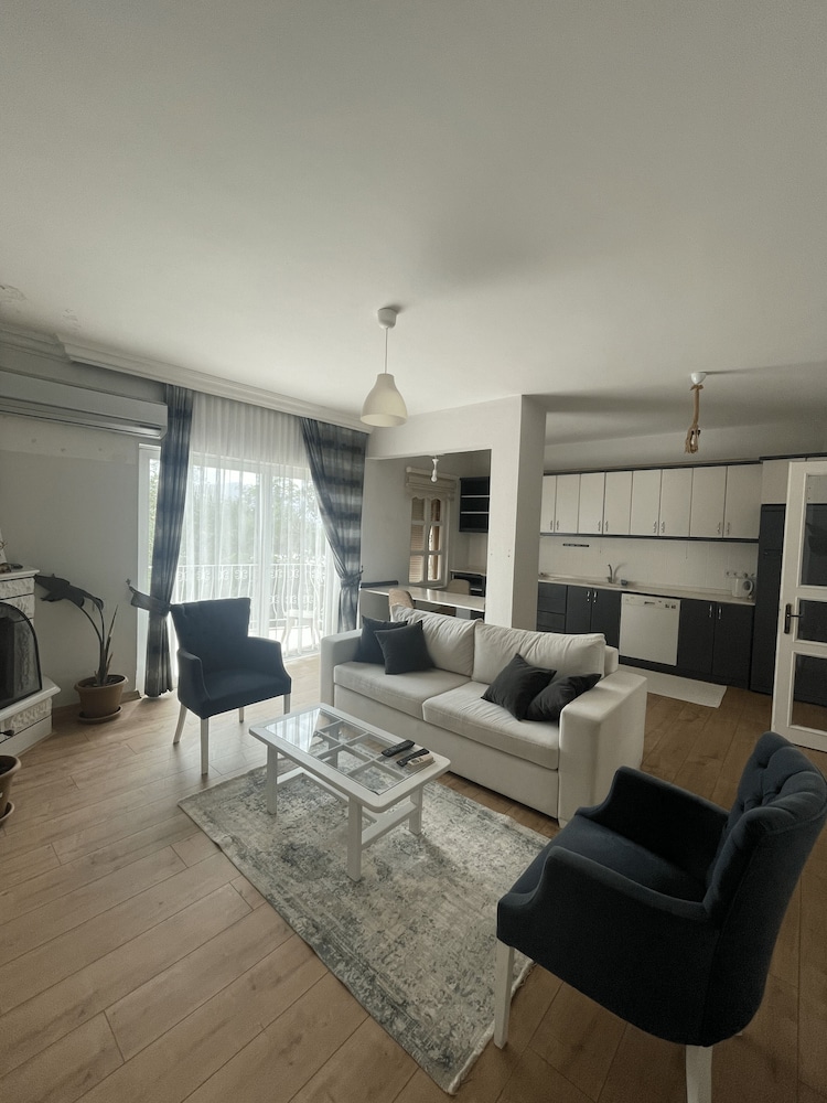 Tlos Butik Otel 35/50