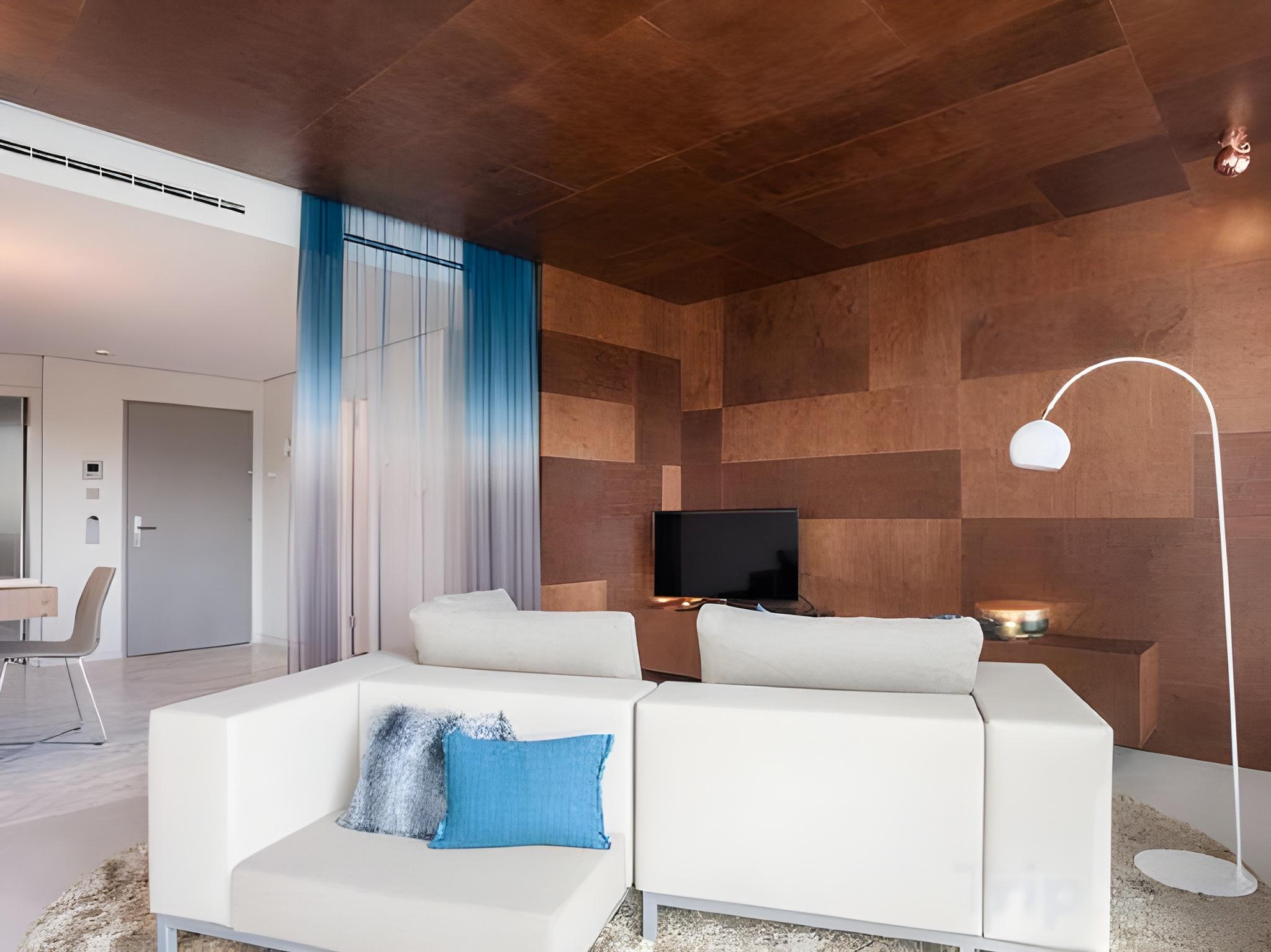 1 Bedroom, Residential, Executive, Suite, King Bed, Sofa