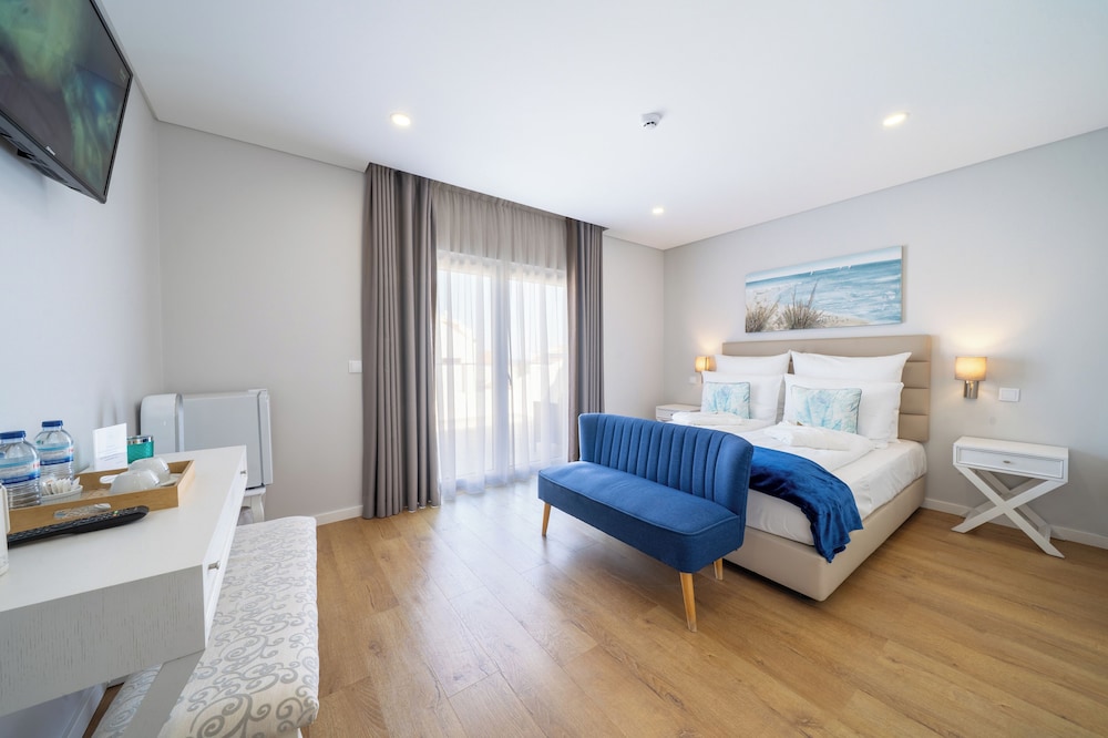 غرفة سوبيريور بسرير كينج بشرفة، Silver Seahorse Garden Retreat 3/7