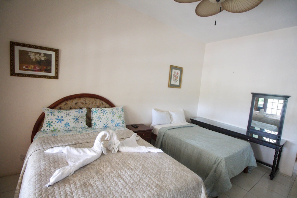 Chateau Margarite Villa 14/50