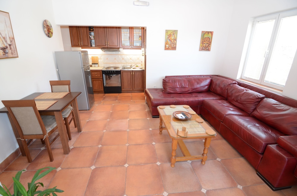 Maritimo Apartments 21/50
