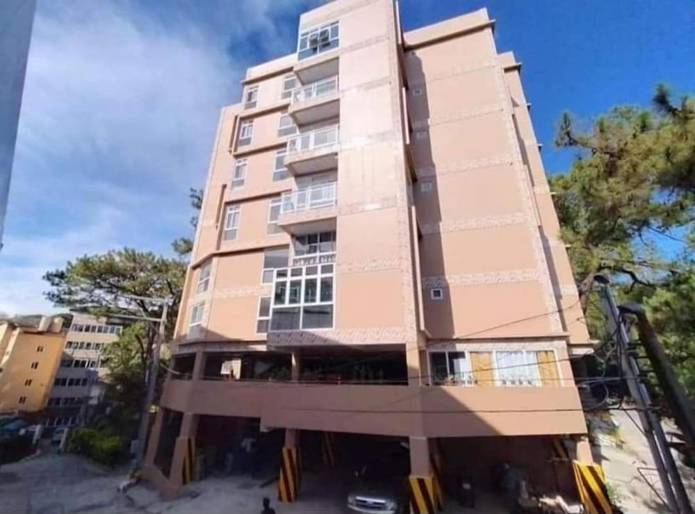 Grand View Residences near Burnham Park 1/50