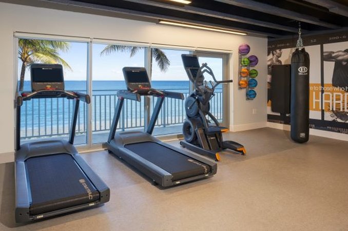 Hillsboro Beach Resort 18/49
