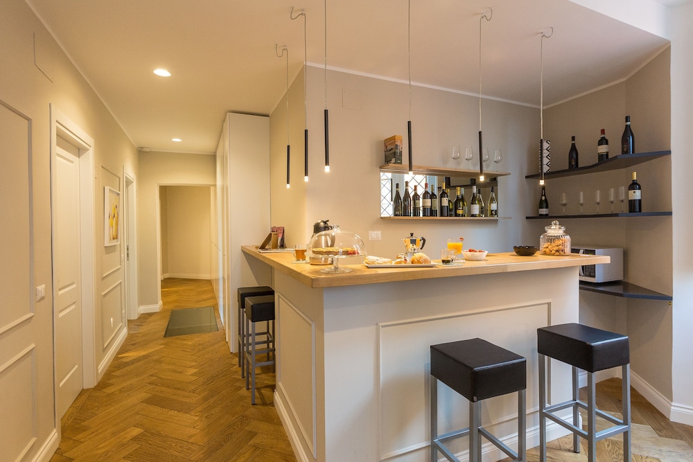 Palazzo Baj Guest House In Trastevere 37/50