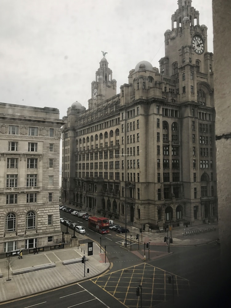 Travelodge Liverpool Central The Strand Hotel 28/50