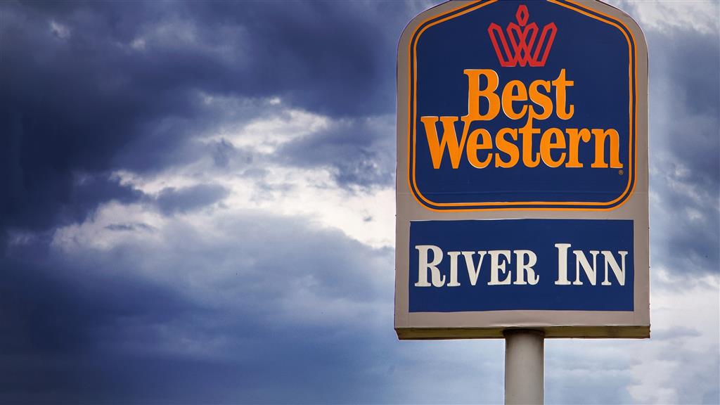 Super 8 by Wyndham Natchez 10/28