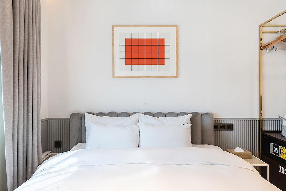 H Avenue Hotel Gwangali Beach 8/50