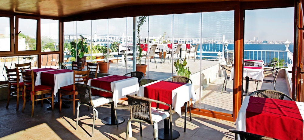 SPINEL HOTEL 27/50
