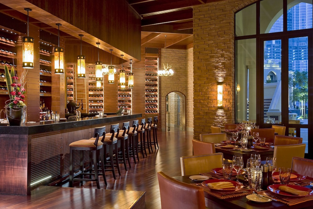 restaurant-cafeteria