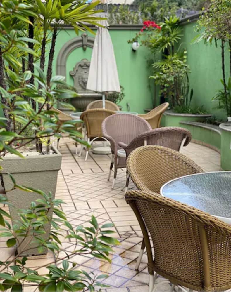 L'opera Hotel 22/28