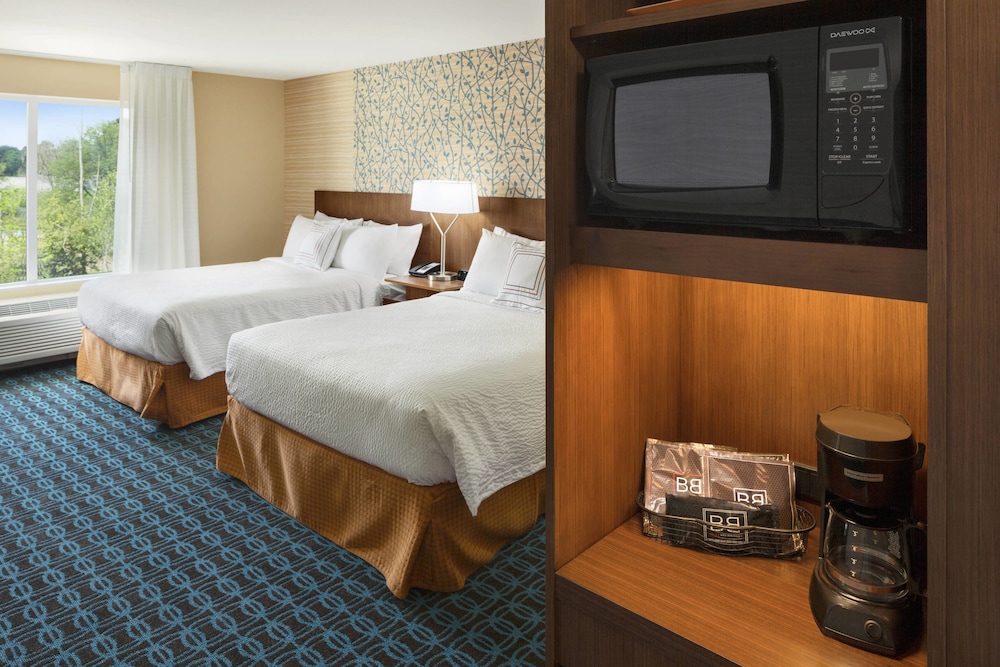 Fairfield Inn & Suites Akron Fairlawn 10/23