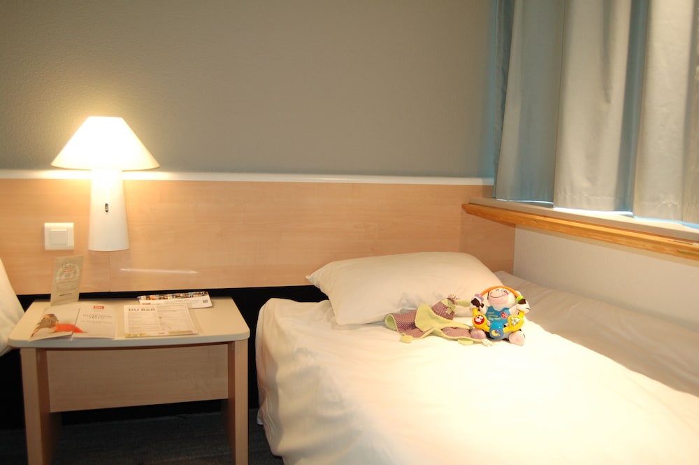 Ibis Auray 29/65